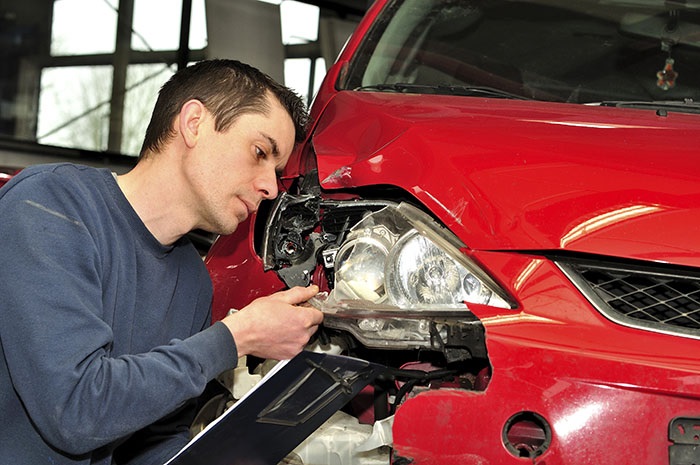 The Importance of Insurance in Smash Car Repairs